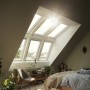 Ventana giratoria manual VELUX GGL | Tejado