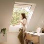 Ventana proyectante eléctrica VELUX