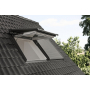Ventana proyectante eléctrica VELUX
